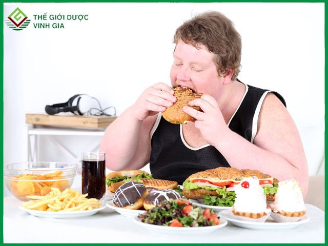 Chế độ ăn uống không hợp lý gây ra tình trạng đầy bụng khó tiêu