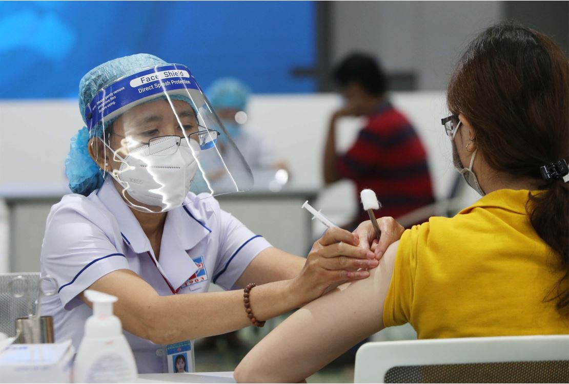 Tiêm vaccine COVID-19 là biện pháp quan trọng nhất trong phòng dịch.